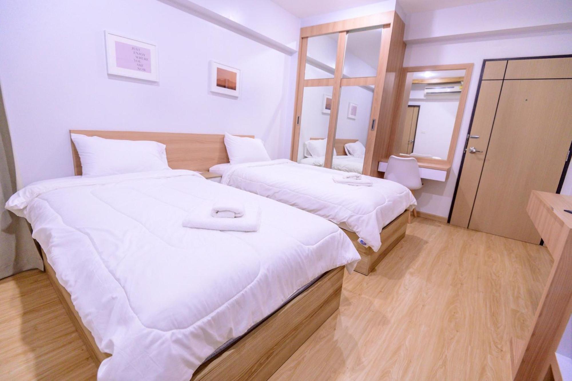 Creston Grand Hotel Suphan Buri Exterior photo