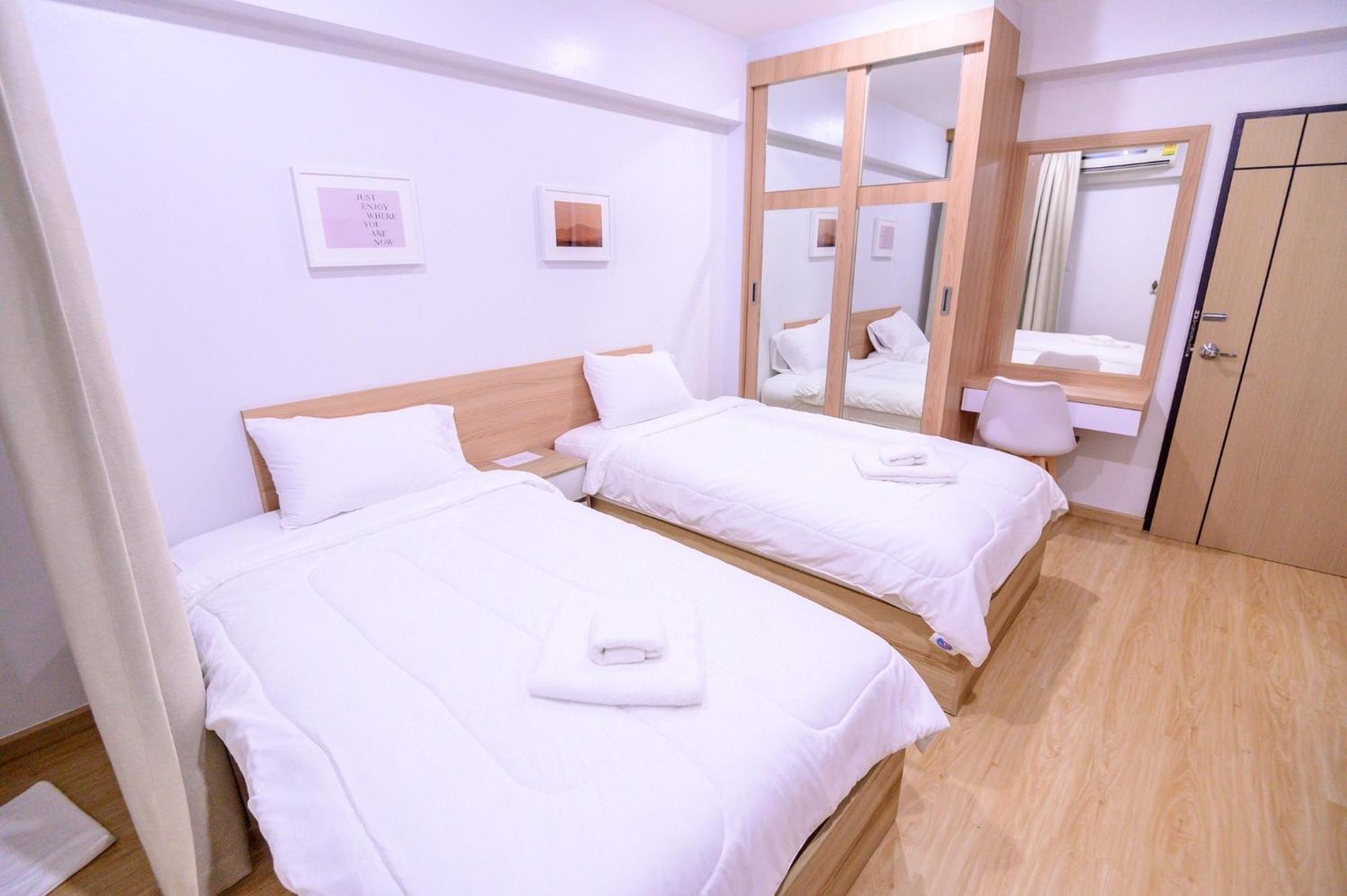 Creston Grand Hotel Suphan Buri Exterior photo