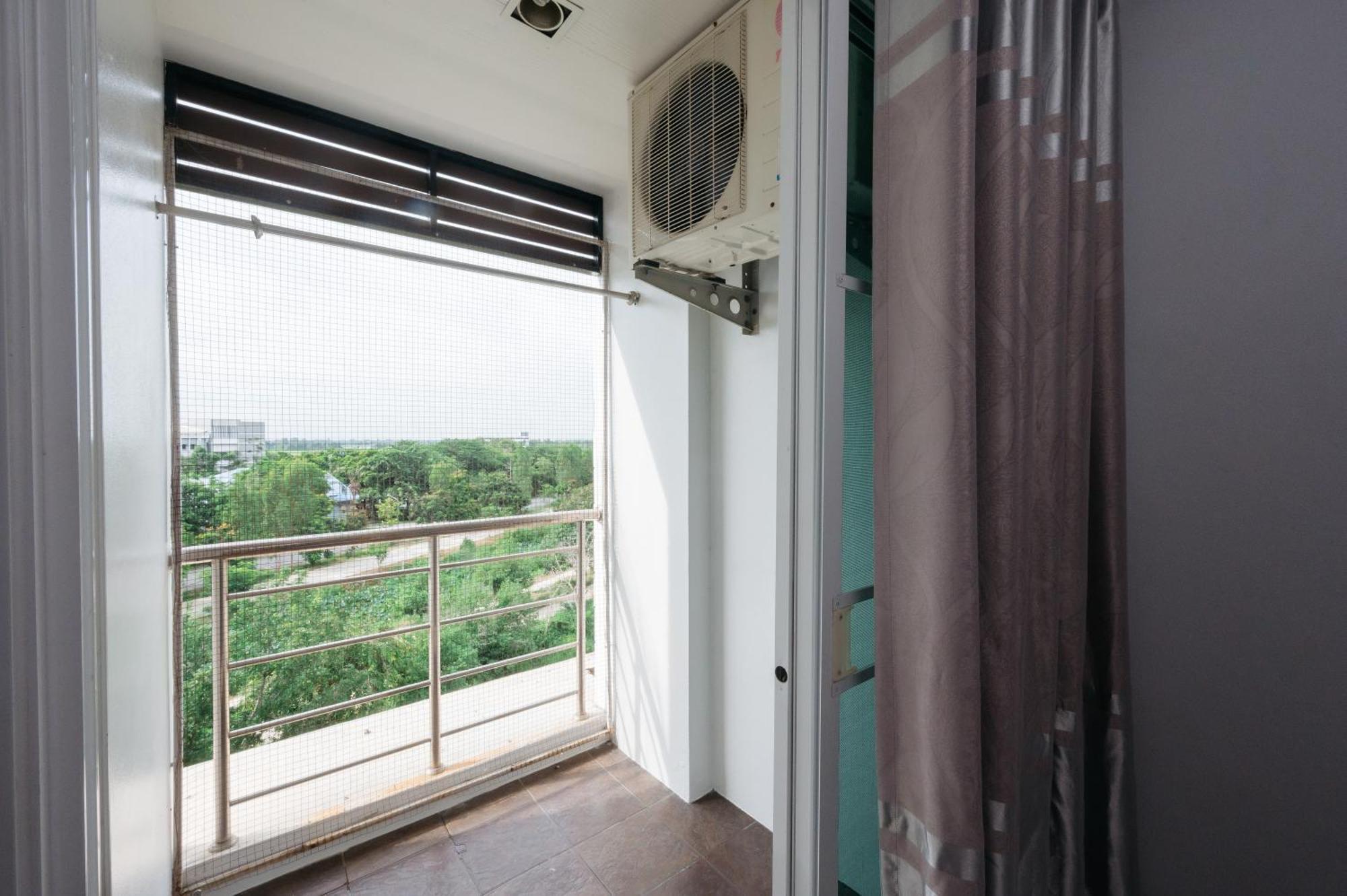 Creston Grand Hotel Suphan Buri Exterior photo